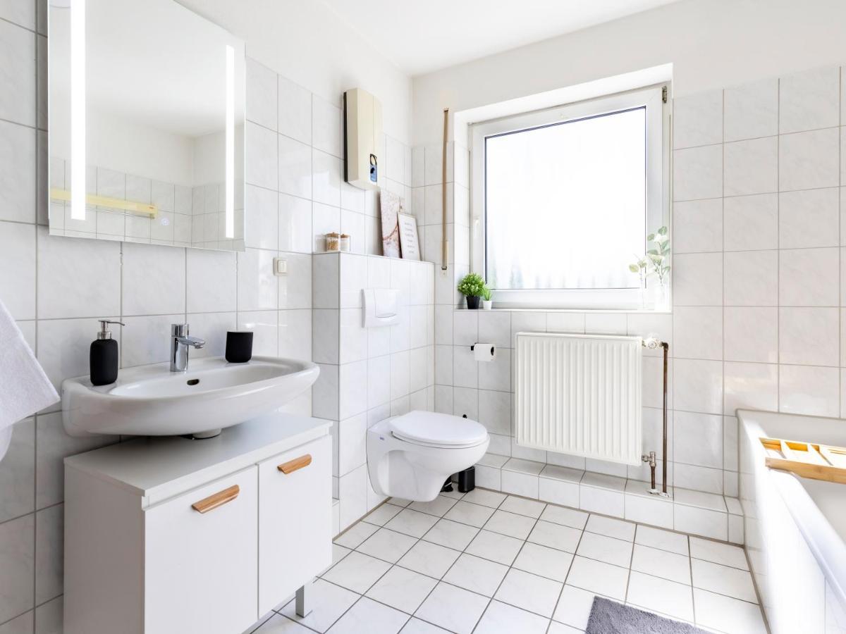 Appartamento Arena In Der Naehe - Tiefgarage - Balkon - Kueche - Smart Tv Gelsenkirchen Esterno foto